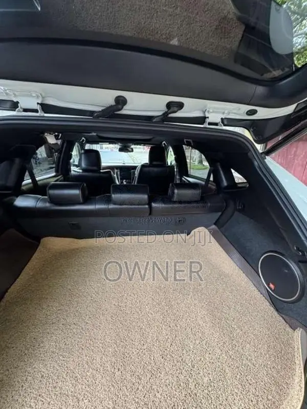 Toyota Harrier 2015 SUV (Used)