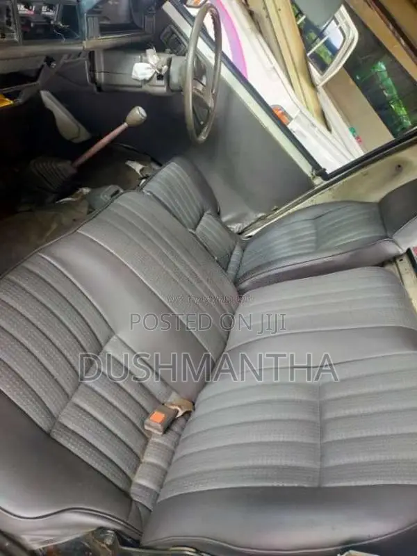 Nissan Vanette 1993 Lorry (Used)