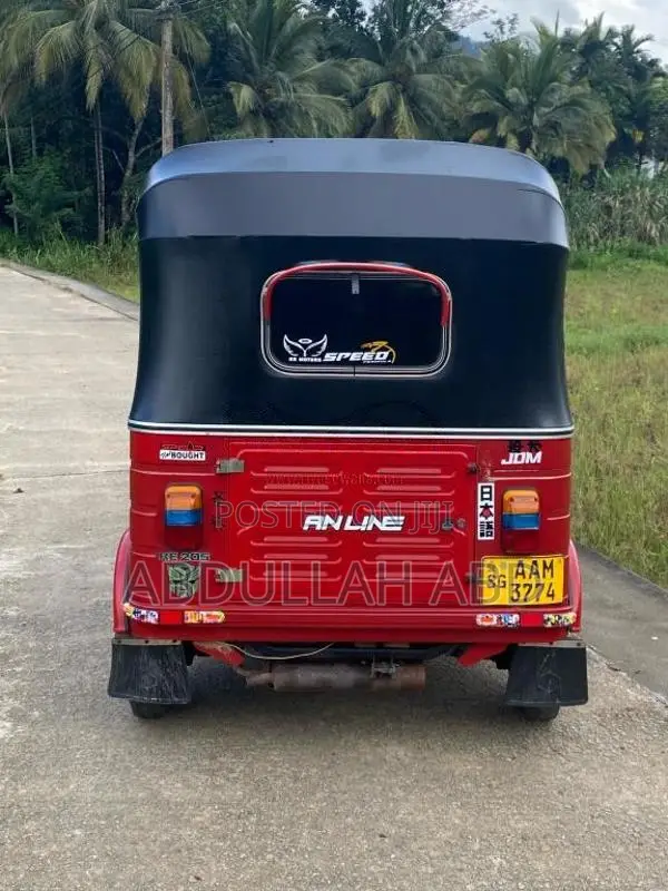 Bajaj RE 205 2014 Three Wheel (Used)
