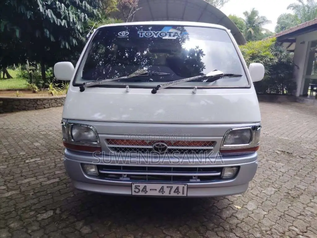 Toyota Dolphin LH113 1990 Van (Used)