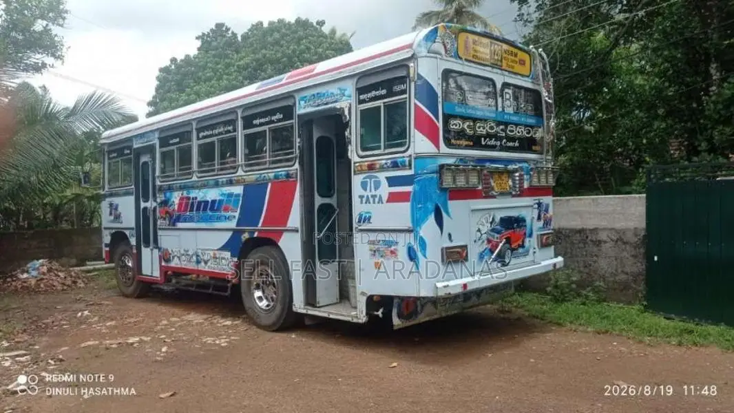 Tata Camins 2014 Bus (Used)