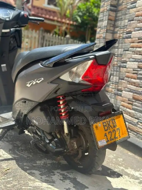 Honda Dio 2025 Motorbike (Used)