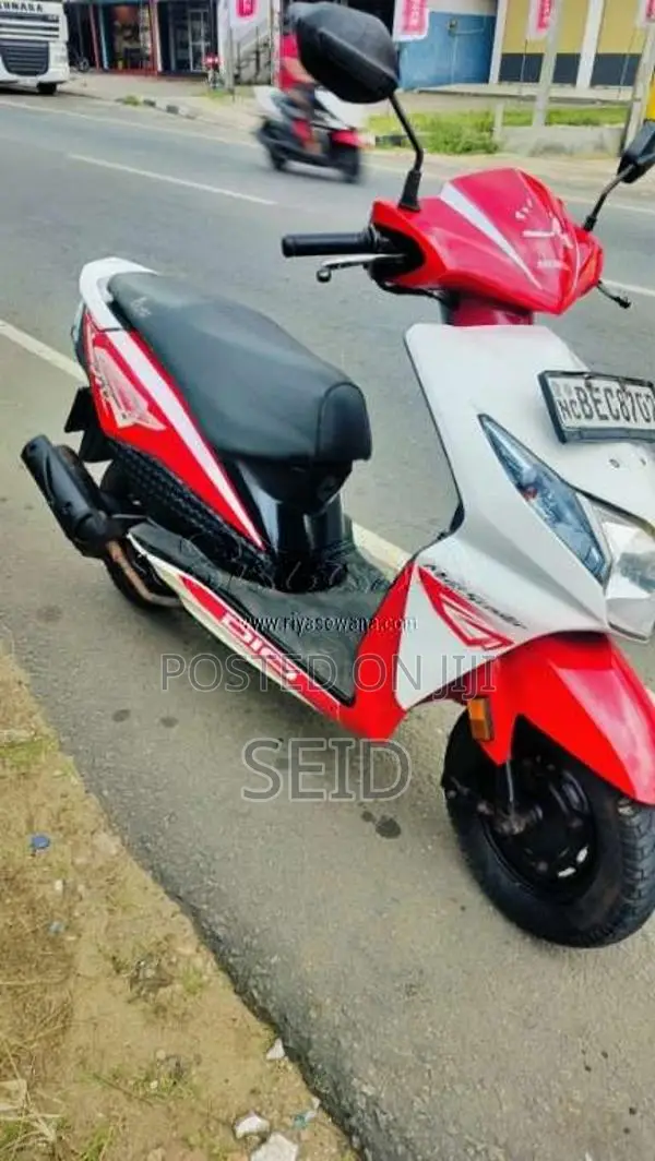Honda Dio 2017 Motorbike (Used)