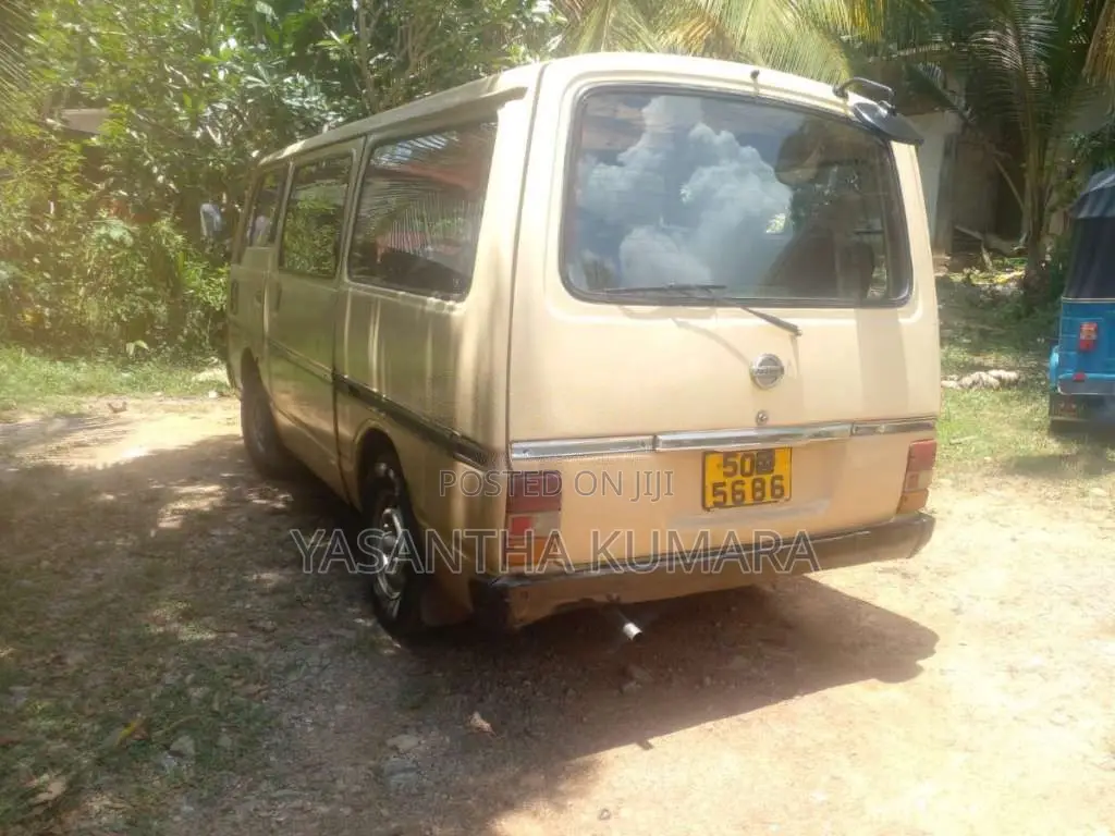 Nissan Vyg 1982 Van (Used)