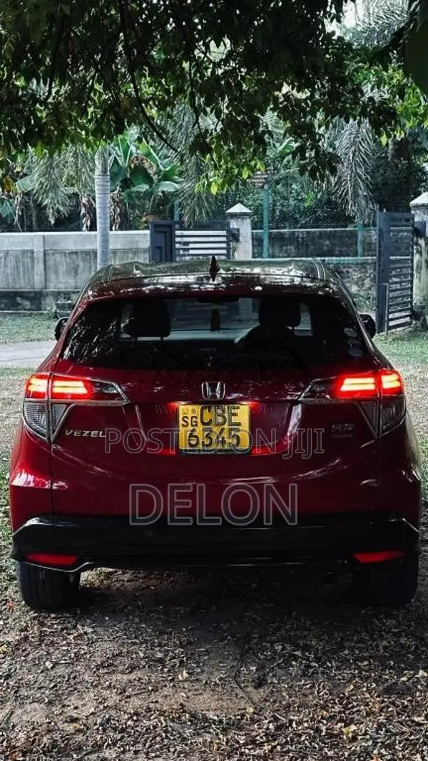 Honda Vezel RS 2018 SUV (Used)