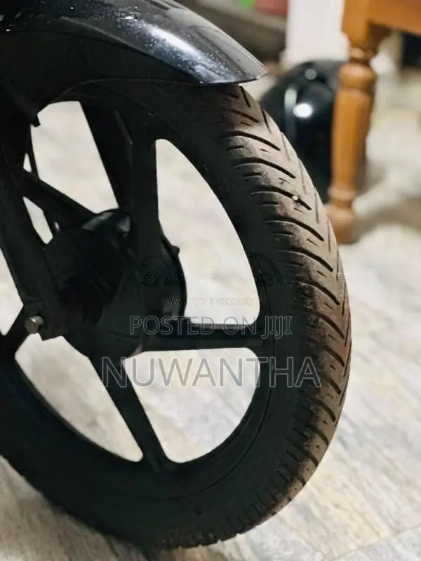 Bajaj Discover 2013 Motorbike (Used)