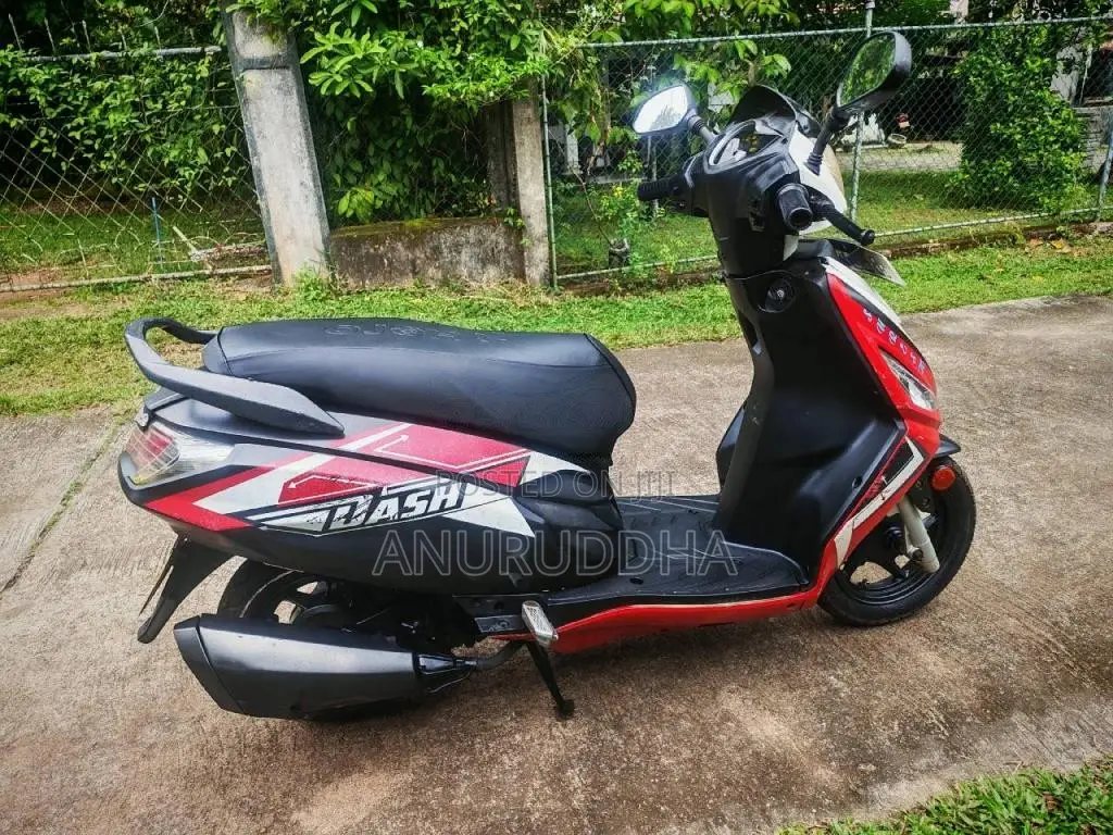 Hero Dash 2016 Motorbike (Used)