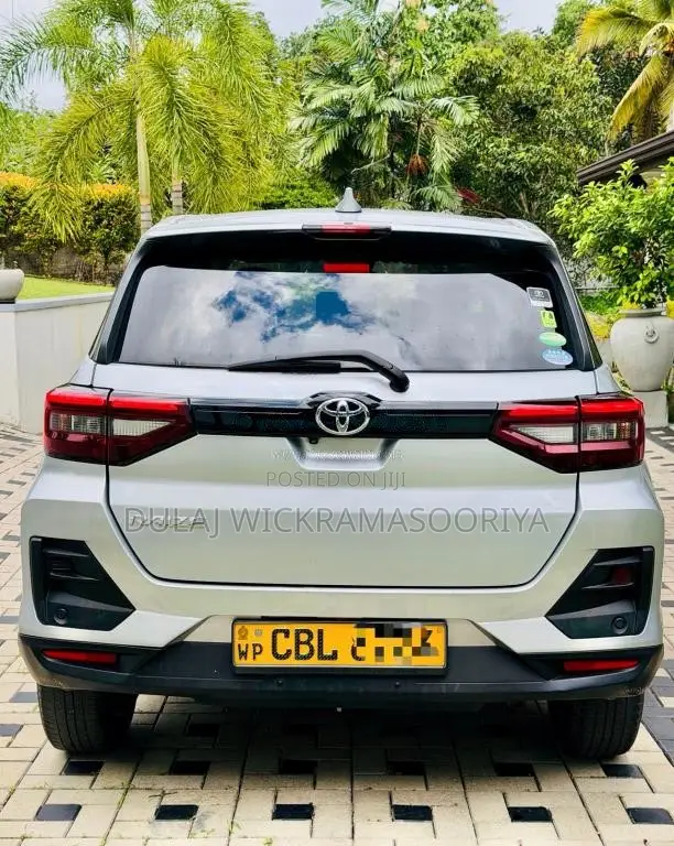 Toyota Raize 2020 SUV (Used)