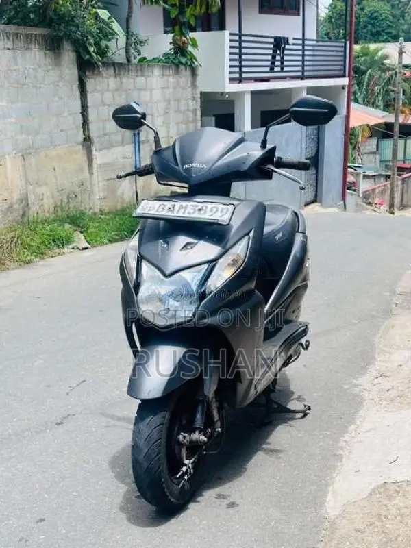 Honda Dio 2013 Motorbike (Used)