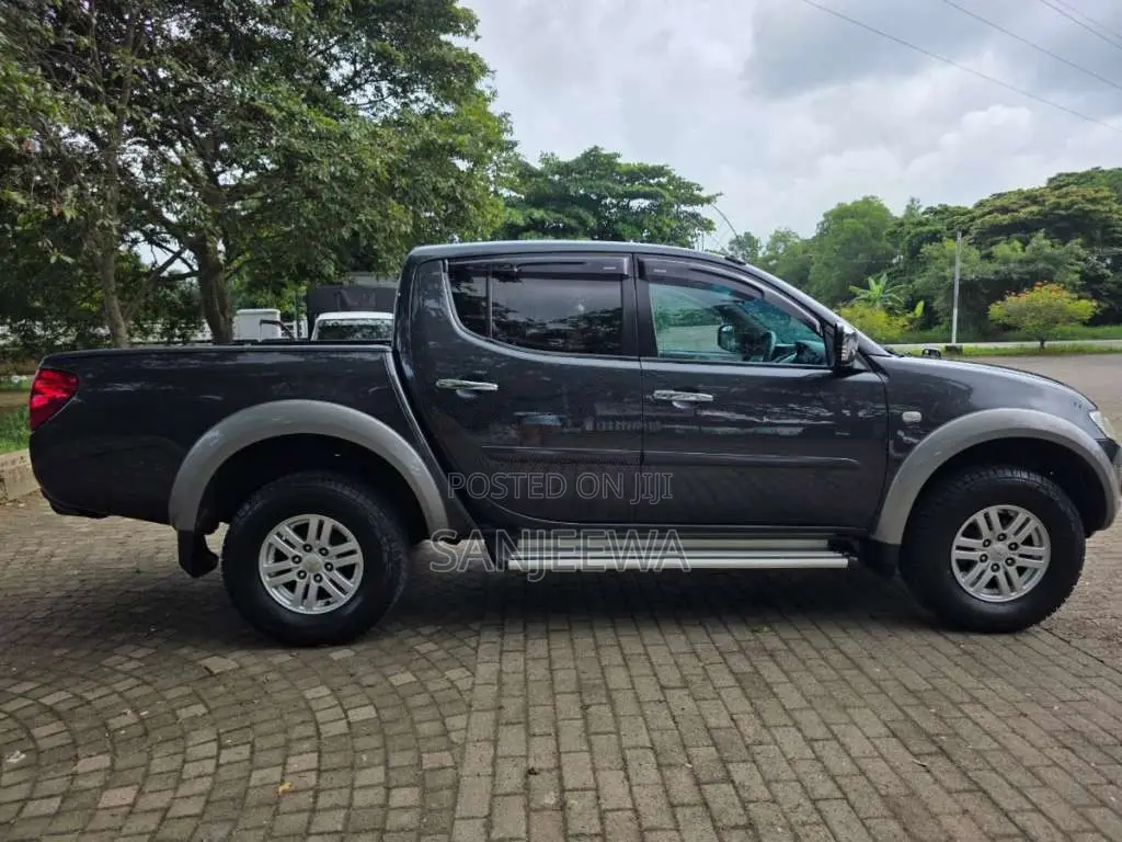 Mitsubishi L200 Sportero 2015 Pickup (Used)