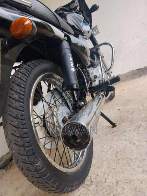 Bajaj CT-100 2010 Motorbike (Used)