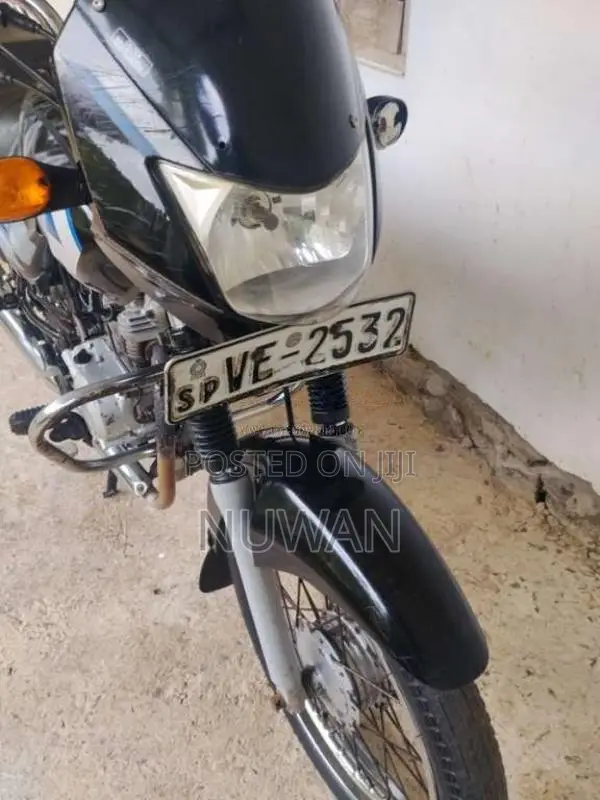 Bajaj CT-100 2010 Motorbike (Used)