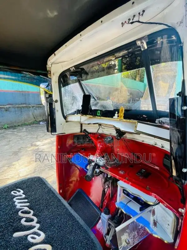 Bajaj 2 Stroke 2004 Three Wheel (Used)