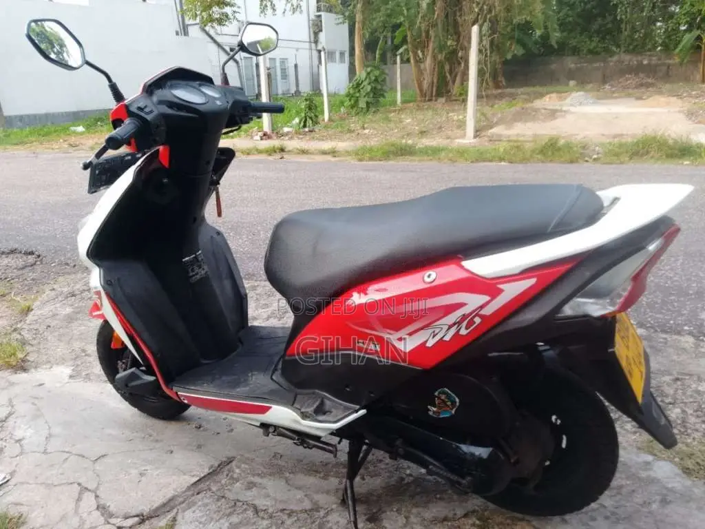 Honda Dio 2016 Motorbike (Used)