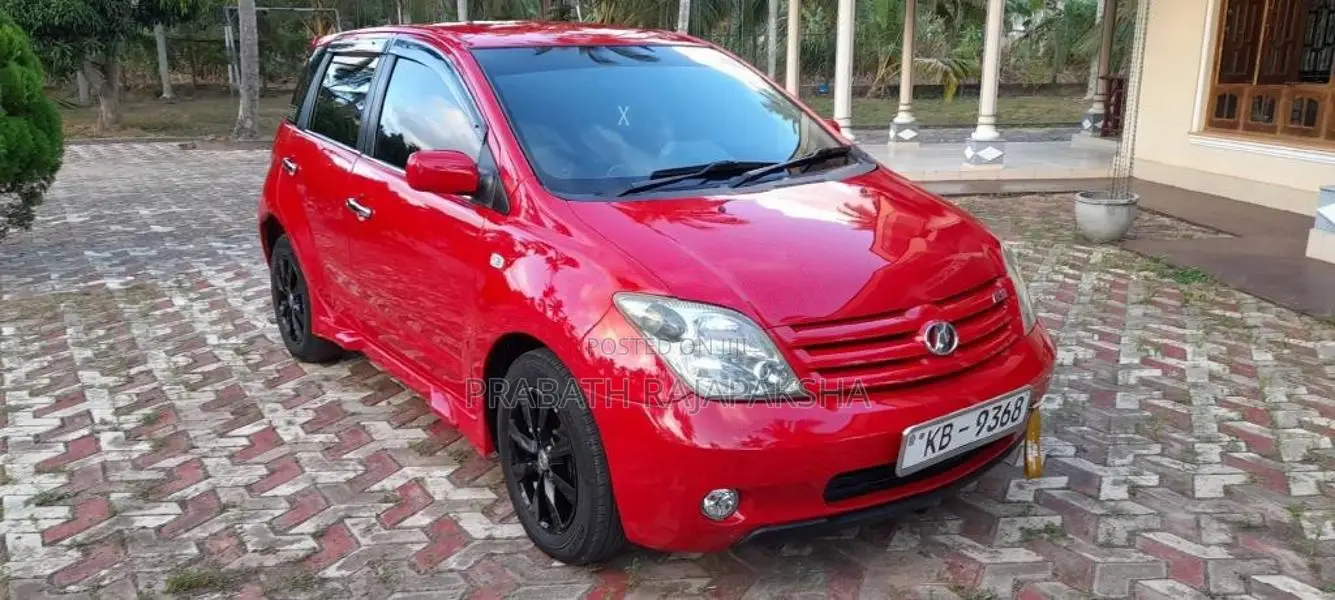 Toyota IST 2003 Car (Used)