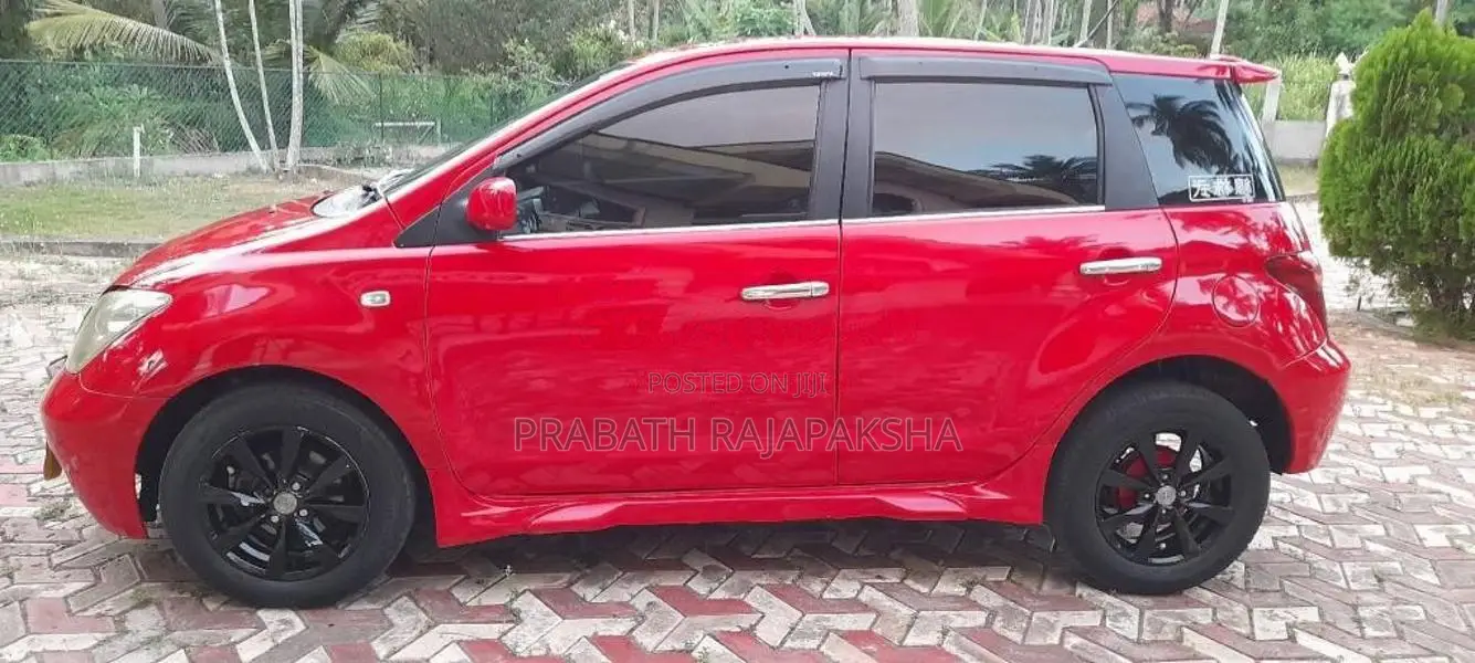 Toyota IST 2003 Car (Used)