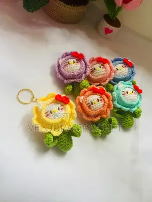 Crochet Hello Kitty Flower Key Chain