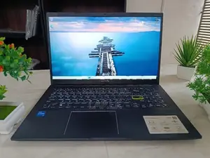 Asus VivoBook X513EA Core i3 1115G4 11th GEN 15.6 inch Full HD 12GB RA