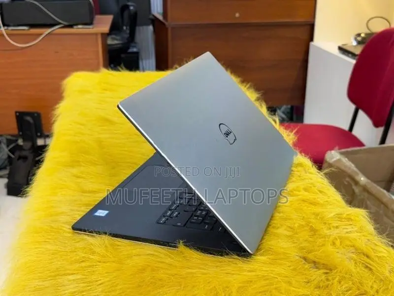 Dell i7 7Gen HQ Processor 8/256GB 15.6” NViDIA 4GB