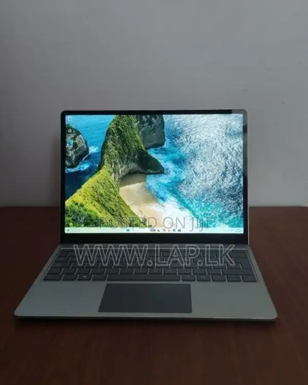 Microsoft Core i5-1035G1 10th GEN 16GB RAM 256GB SSD 12.4′ inch