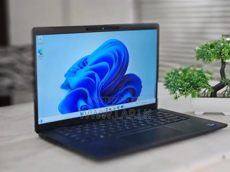 Dell Core i7 1185G7–11th GEN 2 in 1 14-inch 32GB RAM 512GB SSD