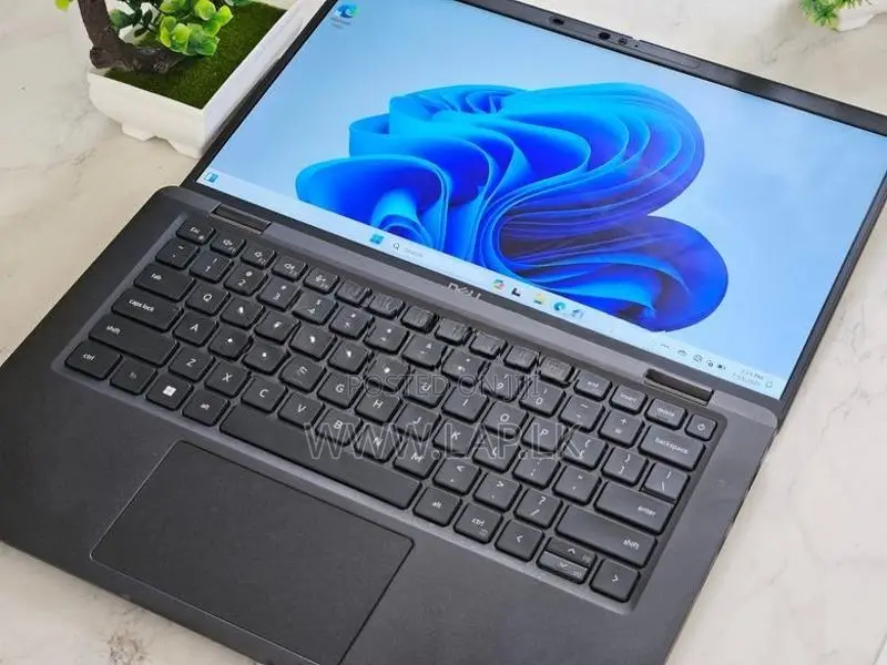 Dell Core i7 1185G7–11th GEN 2 in 1 14-inch 32GB RAM 512GB SSD