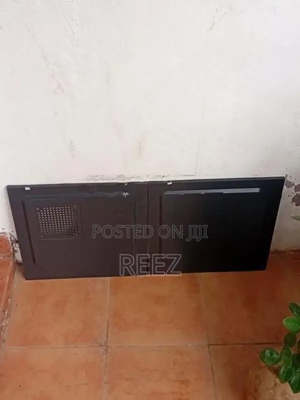 Gaming PC casing with accessories