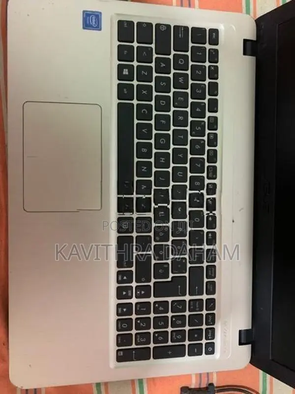 ASUS D540NA laptop for parts/repair (not working)