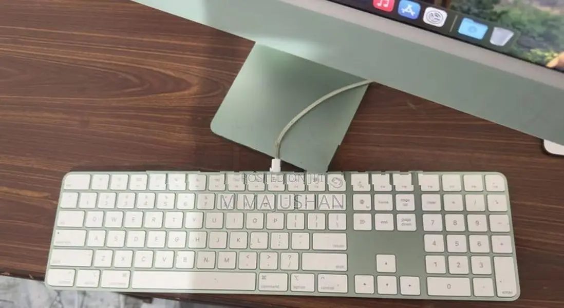 Apple iMac M3 24" Green / 8C CPU/10C GPU