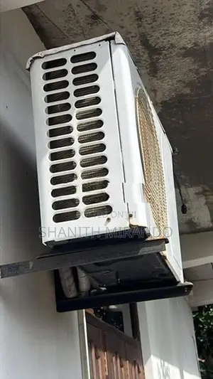 DAIKIN Non-Inverter AC
