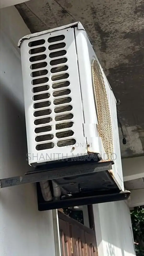DAIKIN Non-Inverter AC