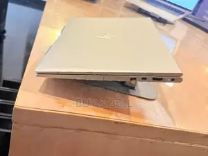 HP EliteBook 840 G7 - Premium Business Laptop