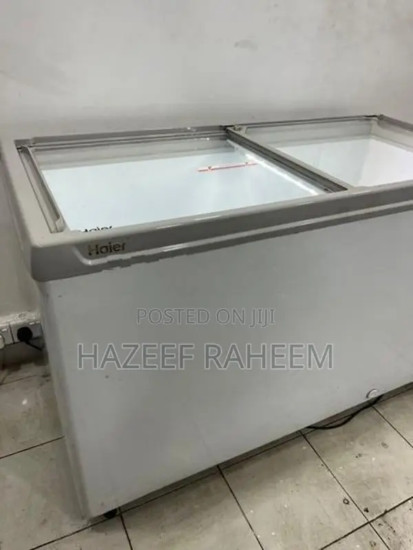 Display deep freezer