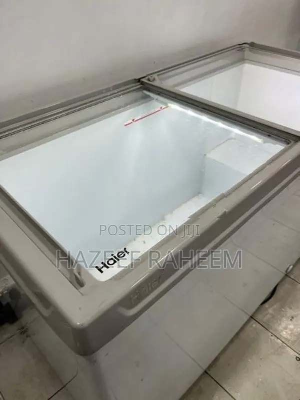 Display deep freezer