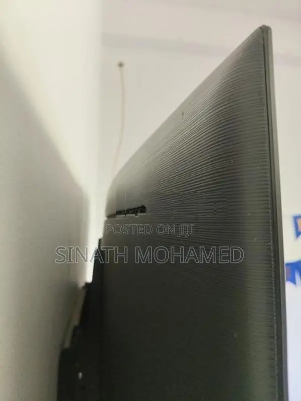 SAMSUNG TV