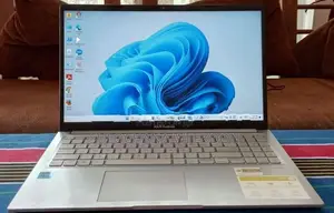 Asus vivobook 13th Gen i3