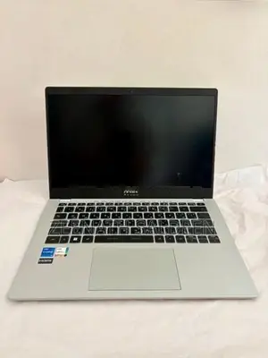 MSI Modern 14 C12MO 12th Gen Core i5 8GB RAM 512GB SSD