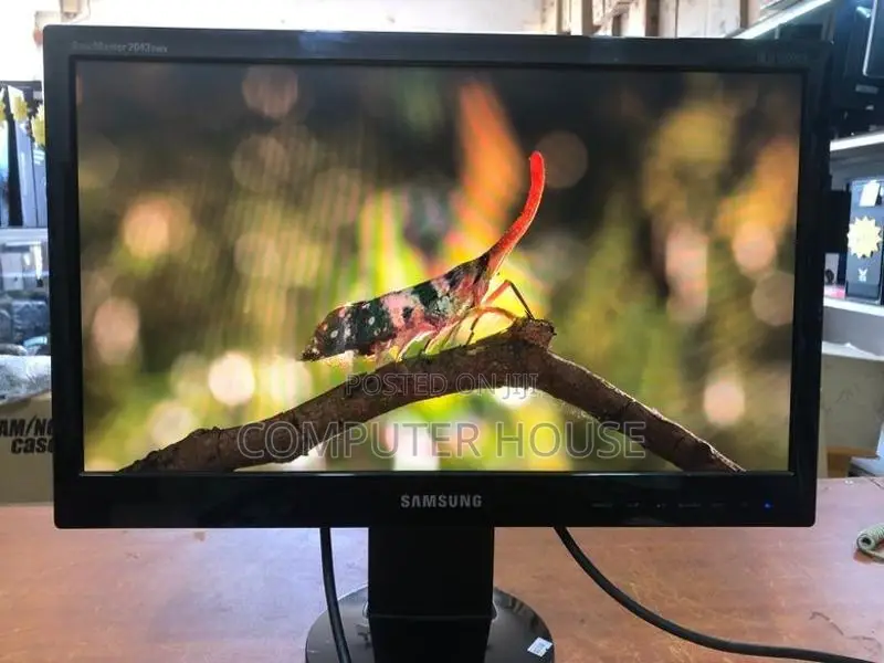 20’’ Wide LCD Monitor