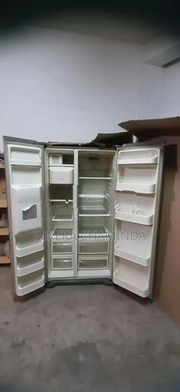 USED 2DOOR LG REFRIGERATOR