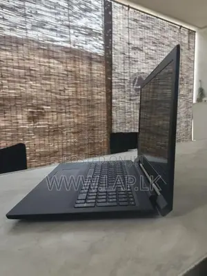 Lenovo V110-15AST AMD E2-9010 Radeon R2 8GB RAM 500GB HDD