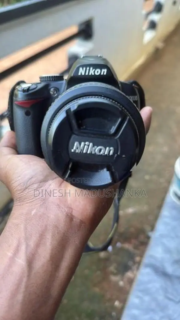 Nikon D3000 Camera