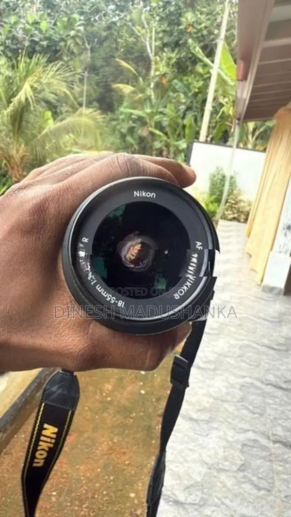 Nikon D3000 Camera