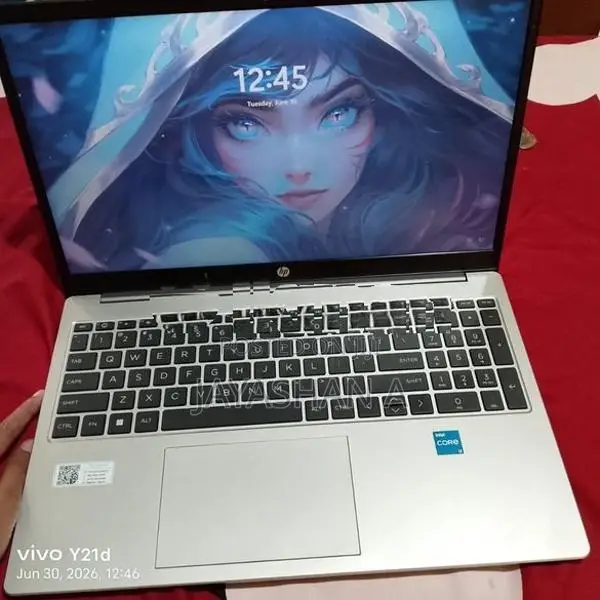 HP Core i3 1315U