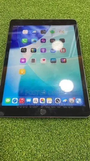 Apple iPad (9th Generation) 64gb wifi