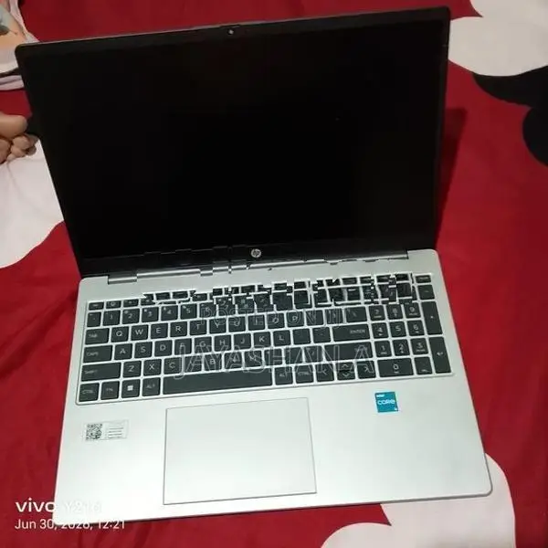 HP Core i3 1315U