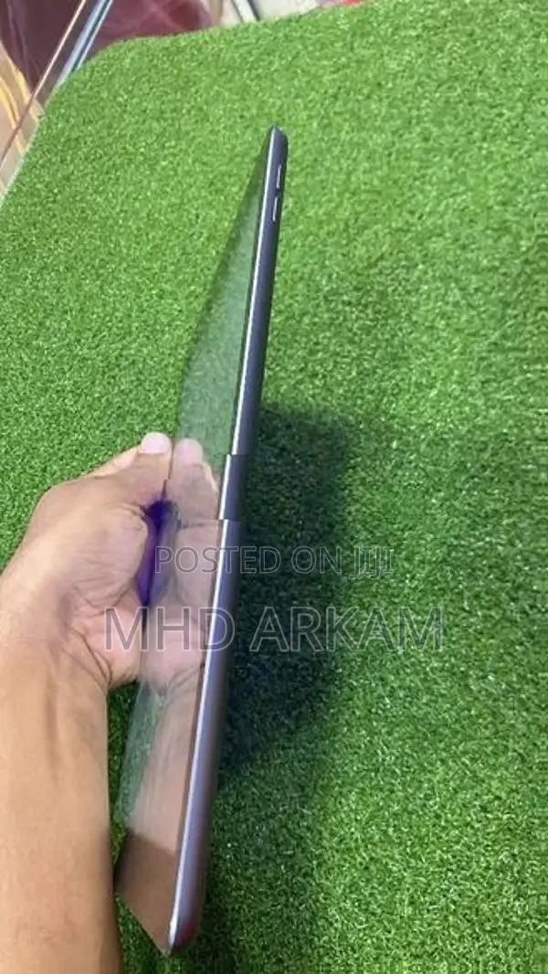 Apple iPad (9th Generation) 64gb wifi