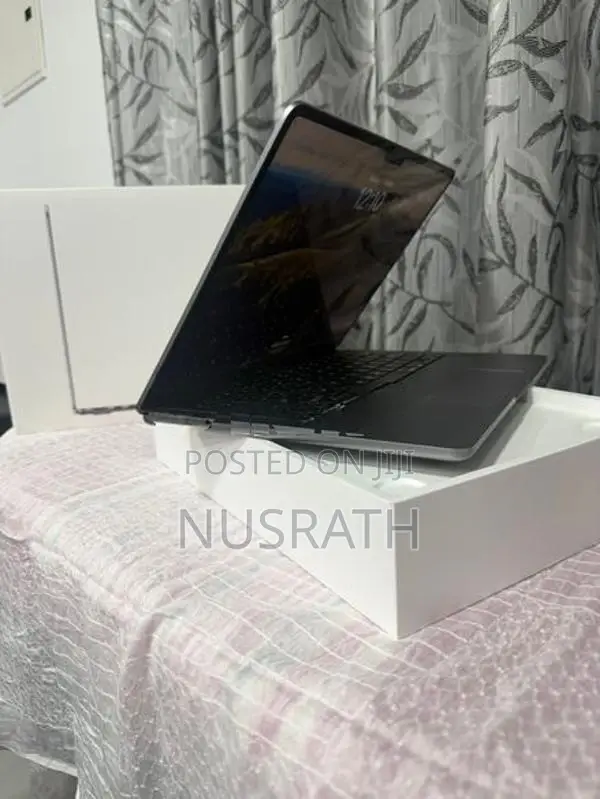 MacBook Air M2