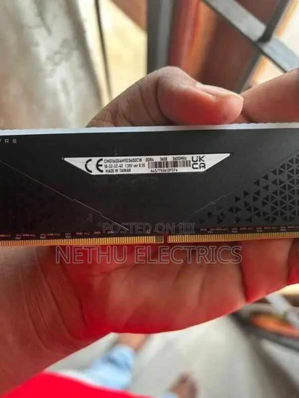 Corsair 16GB DDR4 RAM