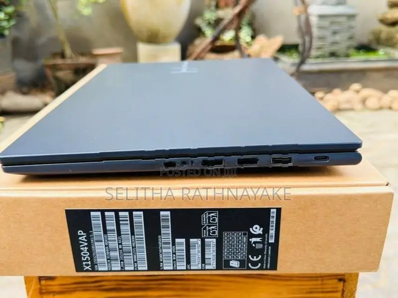 Asus Vivobook X1504VA Laptop