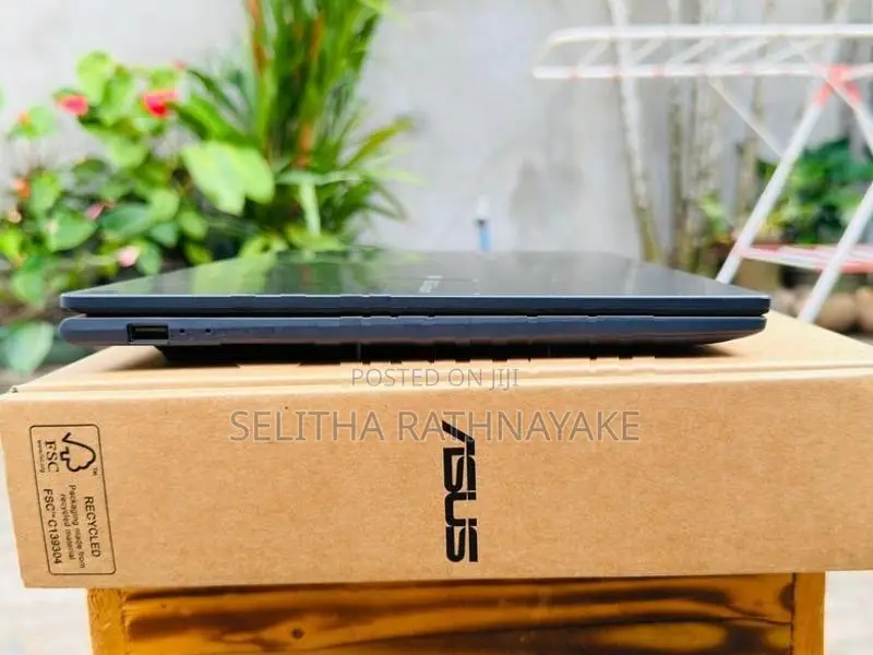 Asus Vivobook X1504VA Laptop